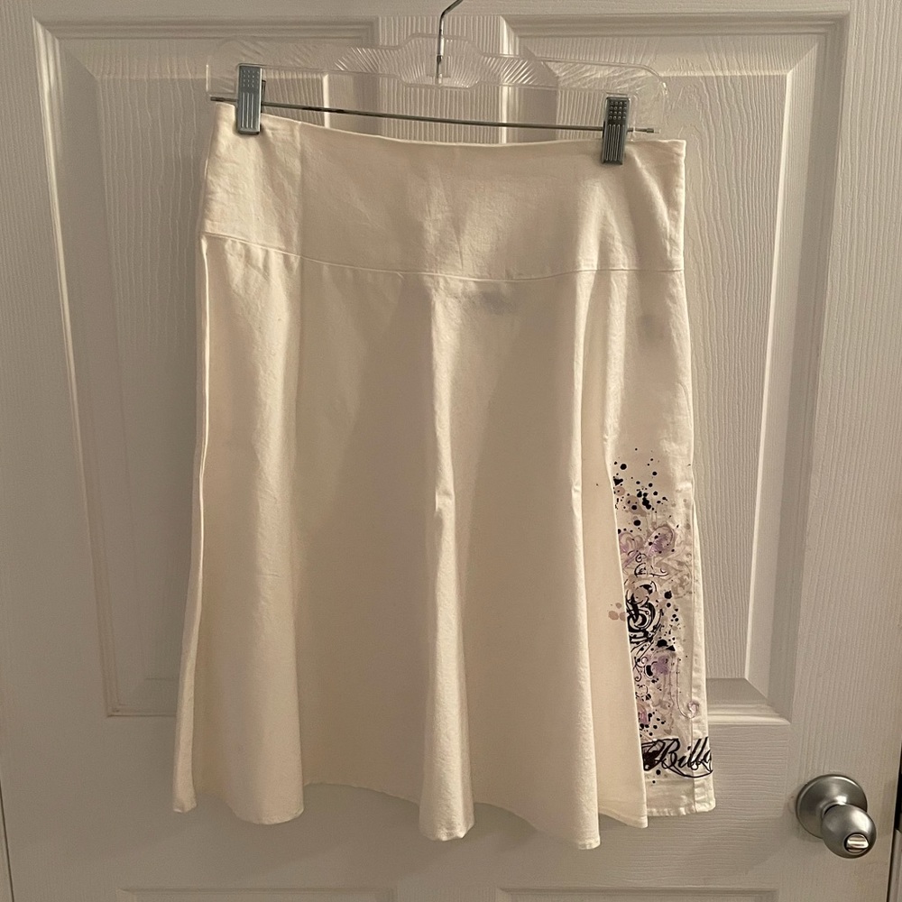 Billabong vintage white full skirt size 8 EUC  purple black appliqué